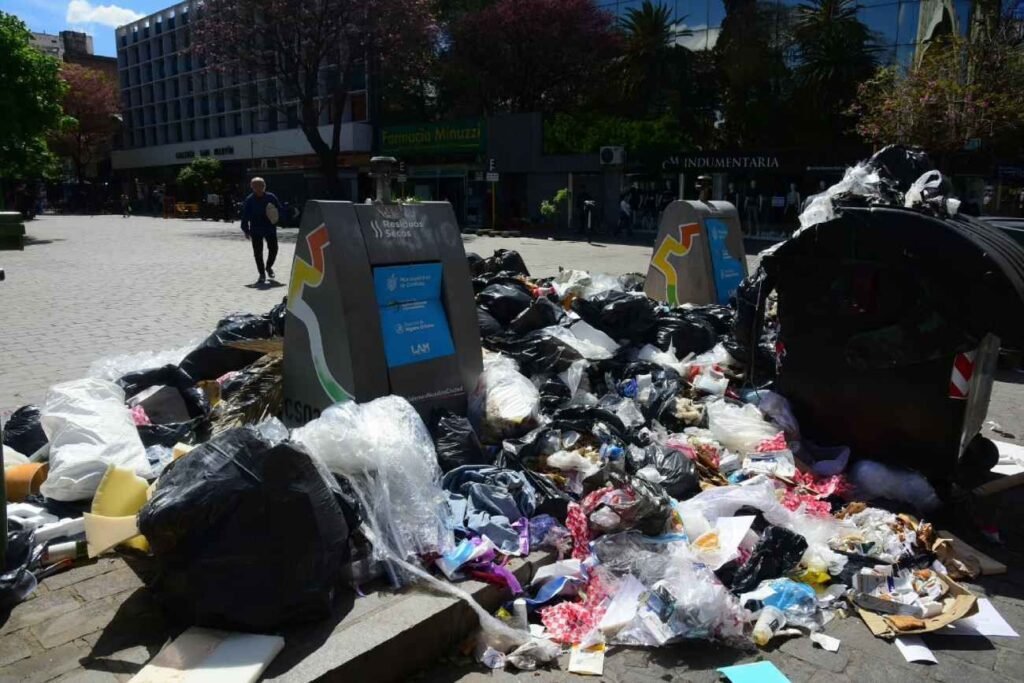 Córdoba normalizó la recolección tras demoras en la descarga de residuos